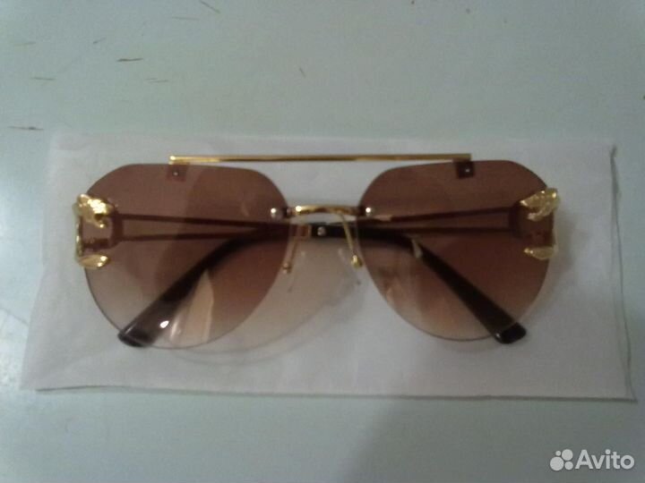 Солнцезащитные очки женские