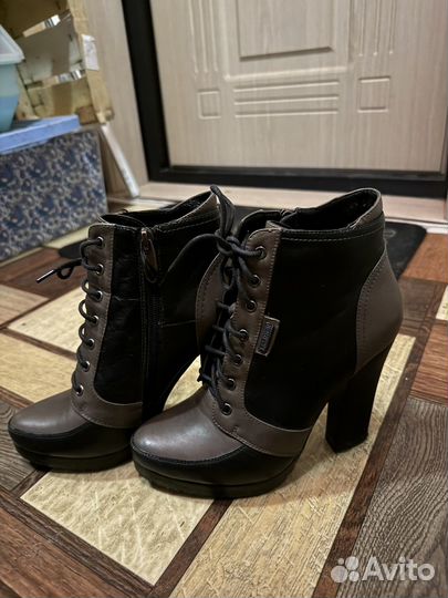 Продам полуботиночки 35 размер