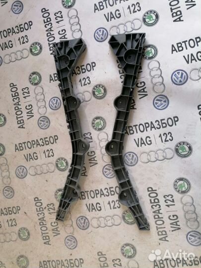 Кронштейн заднего бампера Шкода Рапид