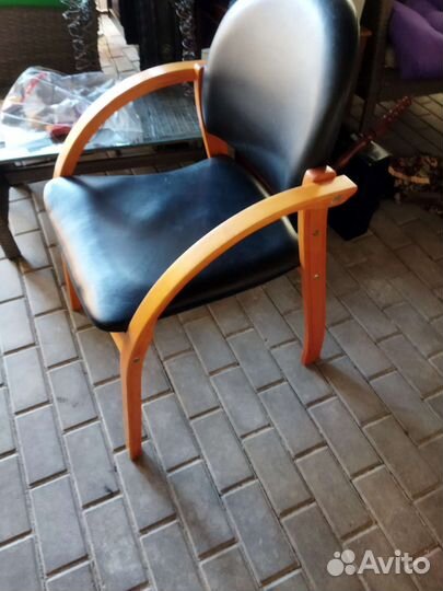 Офисный стул