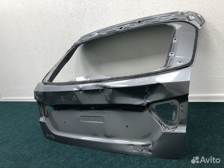 Крышка багажника LADA Vesta