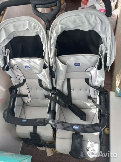 Коляска для двойни Chicco