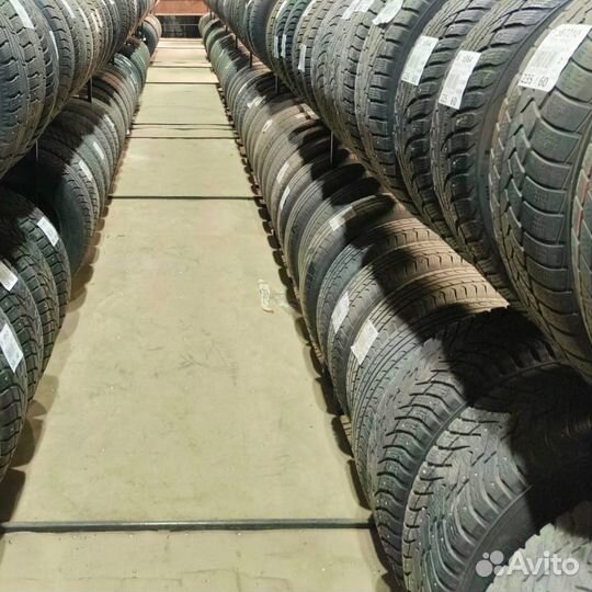 Nokian Tyres Nordman RS2 SUV 215/60 R17 100R