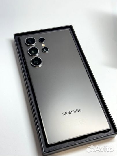 Samsung Galaxy S24 Ultra, 12/256 ГБ