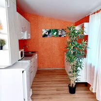 3-к. квартира, 60 м², 1/1 эт.