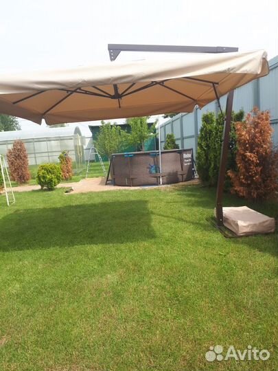 Зонт на боковой опоре 4х102