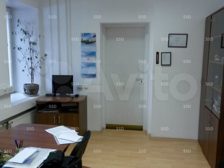 Продам торговое помещение, 1100 м²