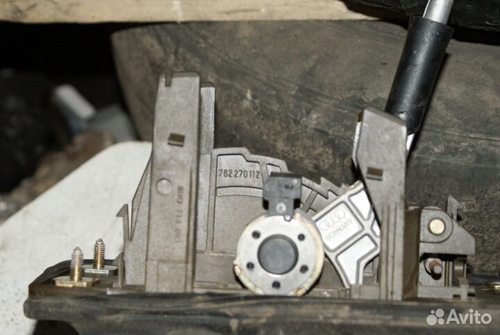 Шифтер АКПП Audi A4 B5 8D 8D0713093 762270112