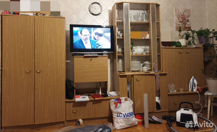 Стенка в гостиную бу