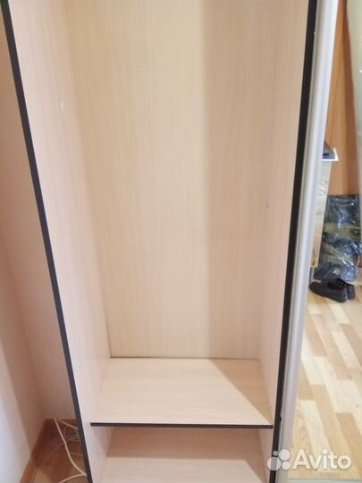 Прихожку с зеркалом