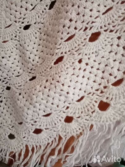 Пуховый платок шаль