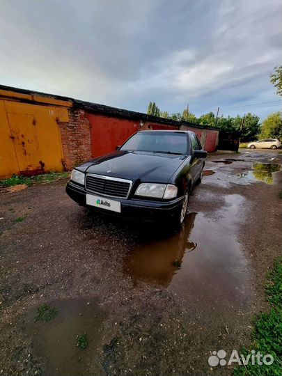 Mercedes-Benz C-класс 1.8 МТ, 1998, 200 000 км