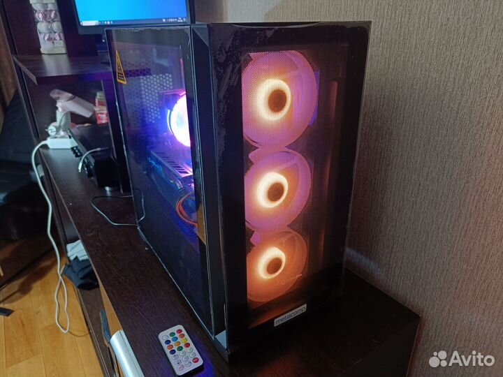 Игровой системный блок Xeon E5 2640v3, RX 590 8 Gb