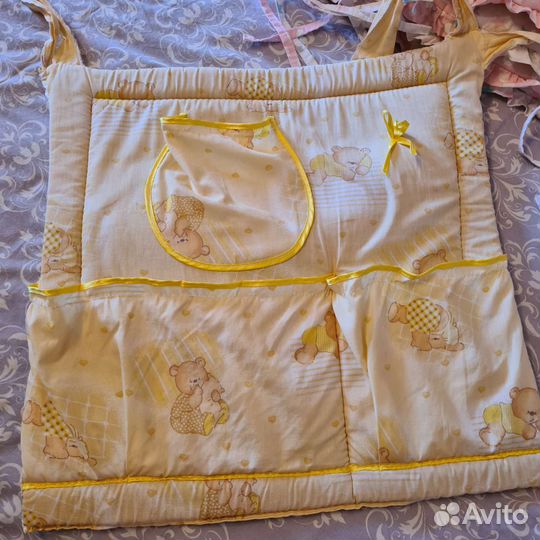 Кармашки на кроватку