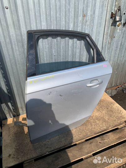 Задняя левая дверь Ауди А4 В7 Audi A4 B7 универсал