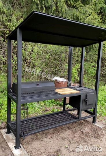 Мангал с крышей