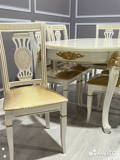 Столы и стулья