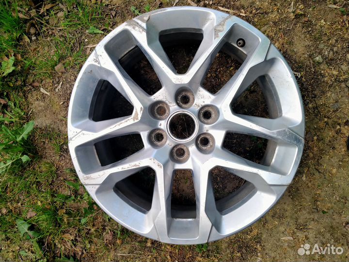 Литой диск traverse