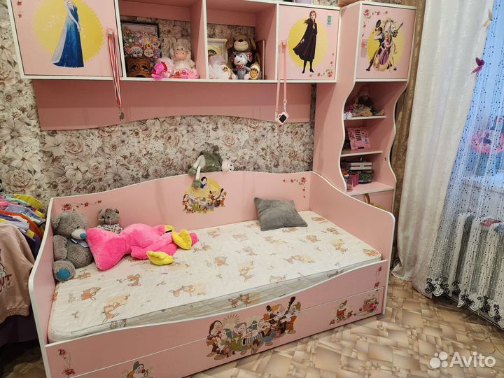 Спальный гарнитур бу