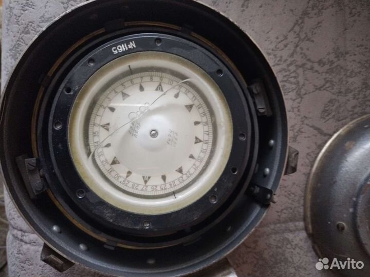 Компас шлюпочный