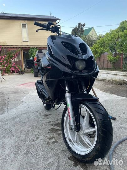 Yamaha aerox 100