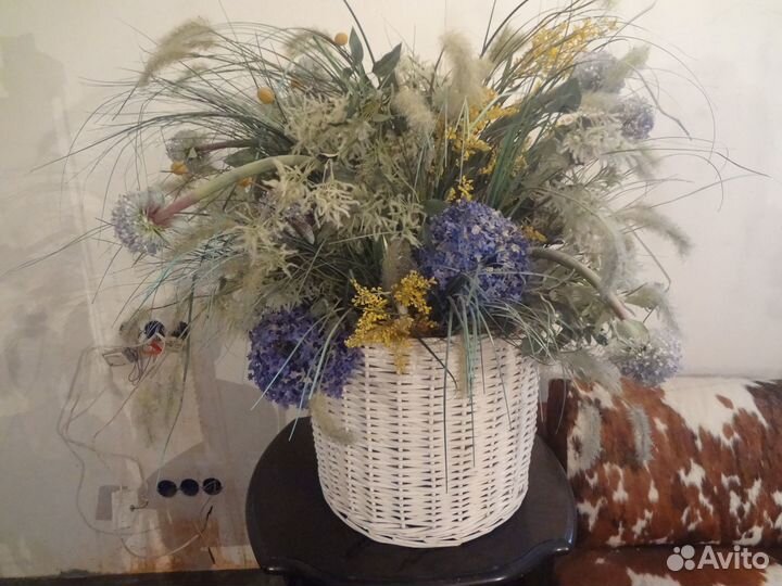 Необычная цветочная композиция Полевые цветы