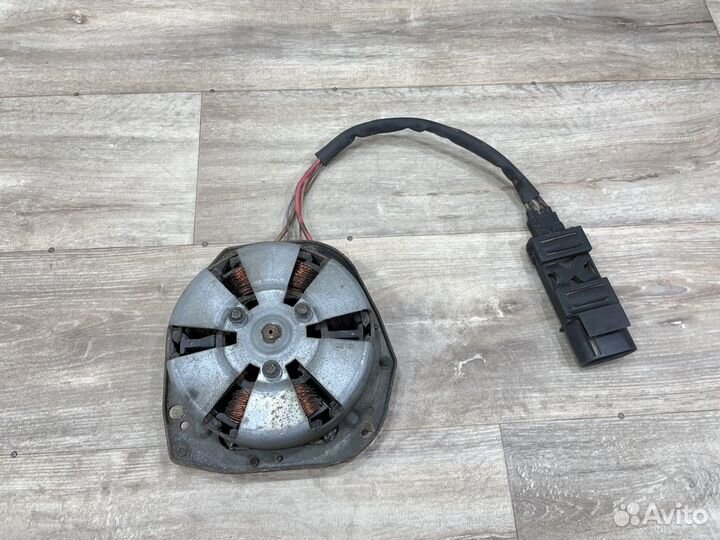Моторчик вентилятора двигателя Touareg 1 2002-2010