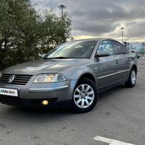 Volkswagen Passat 1.8 AT, 2001, 321 000 км, с пробегом, цена 590 000 руб.