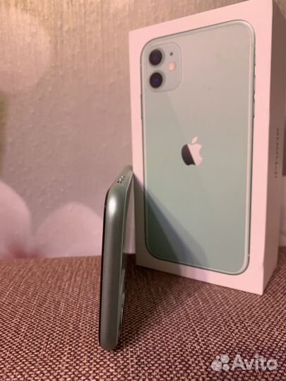 Телефон iPhone 11