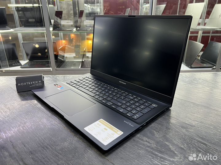 Новый ультрабук Asus Zenbook Pro 17 r7/8/512