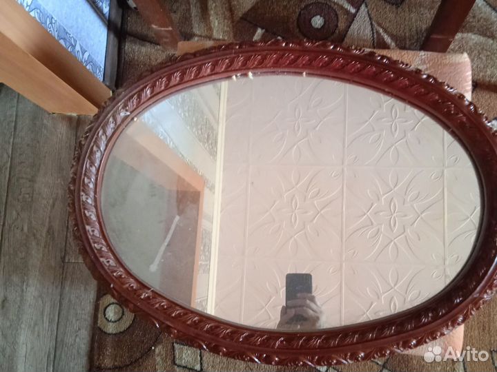 Зеркало настенное