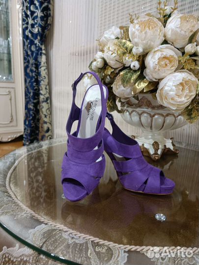 Босоножки женские 38 размер