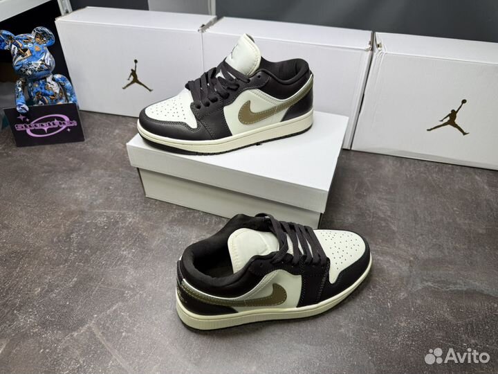 Nike Air Jordan 1 Low Shadow Brown