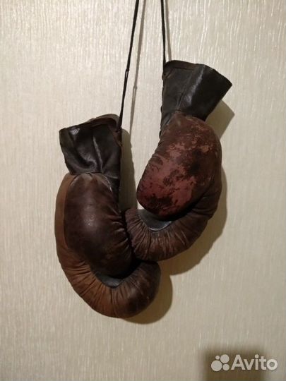 Боксёрские перчатки