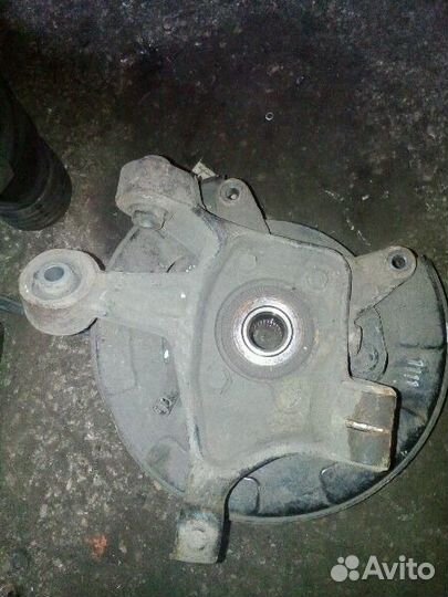 Субару Форестер S12 кулак поворотный задний