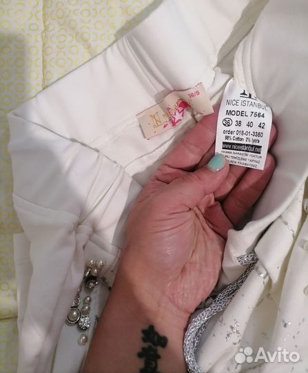 Шорты женские с кружевом и стразами