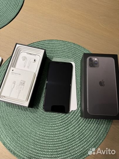 iPhone 11 Pro Max, 64 ГБ