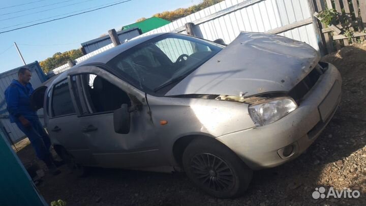 LADA Kalina 1.6 МТ, 2006, битый, 176 000 км