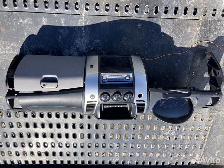 Приборная панель