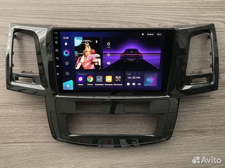 Магнитола Toyota Hilux с круговым обзором 360
