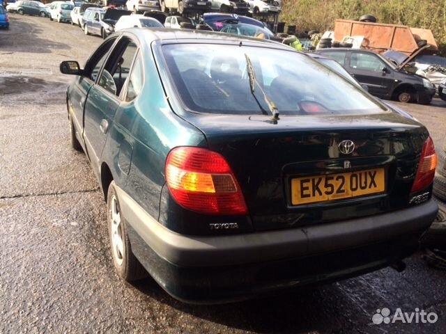 Разбор на запчасти Toyota Avensis 1