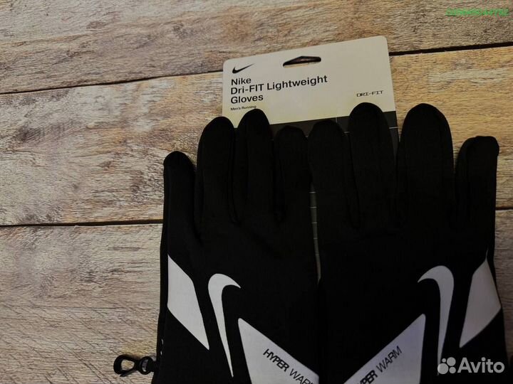 Перчатки Nike HyperWarm