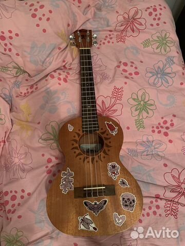 Укулеле с дефектом