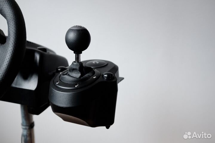 Руль Logitech G923 + стойка и коробка передач