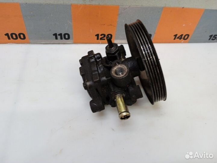 Насос гидроусилителя Mitsubishi Lancer Cedia CS2A