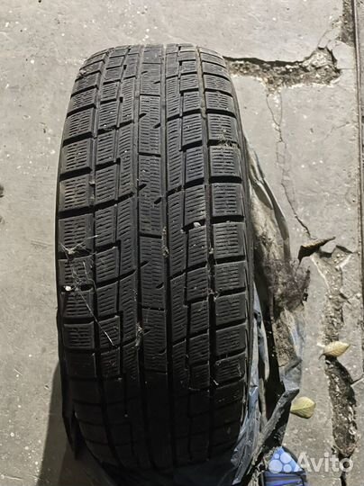 Yokohama Ice Guard IG30 21.5/65 R16