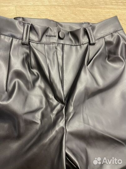 Шорты из эко кожи