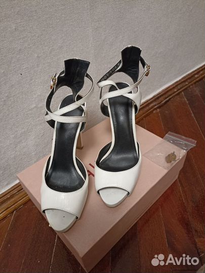 Босоножки женские 40 размер натуральная кожа