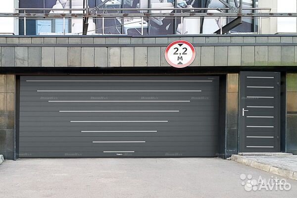 Секционные ворота