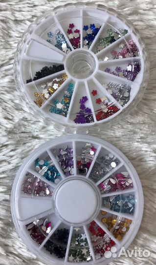 Для маникюра и макияжа